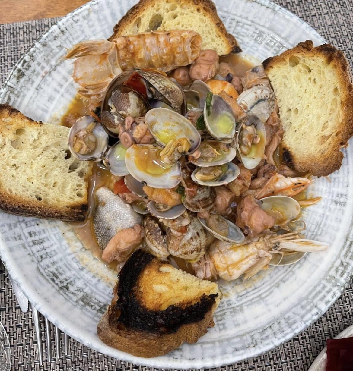 Brodetto, fish soup, with bruschette