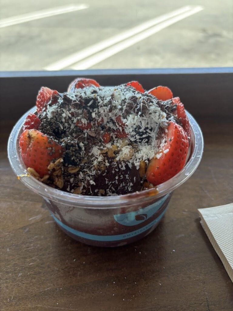[OS] Acai bowl, yummy dessert for summer