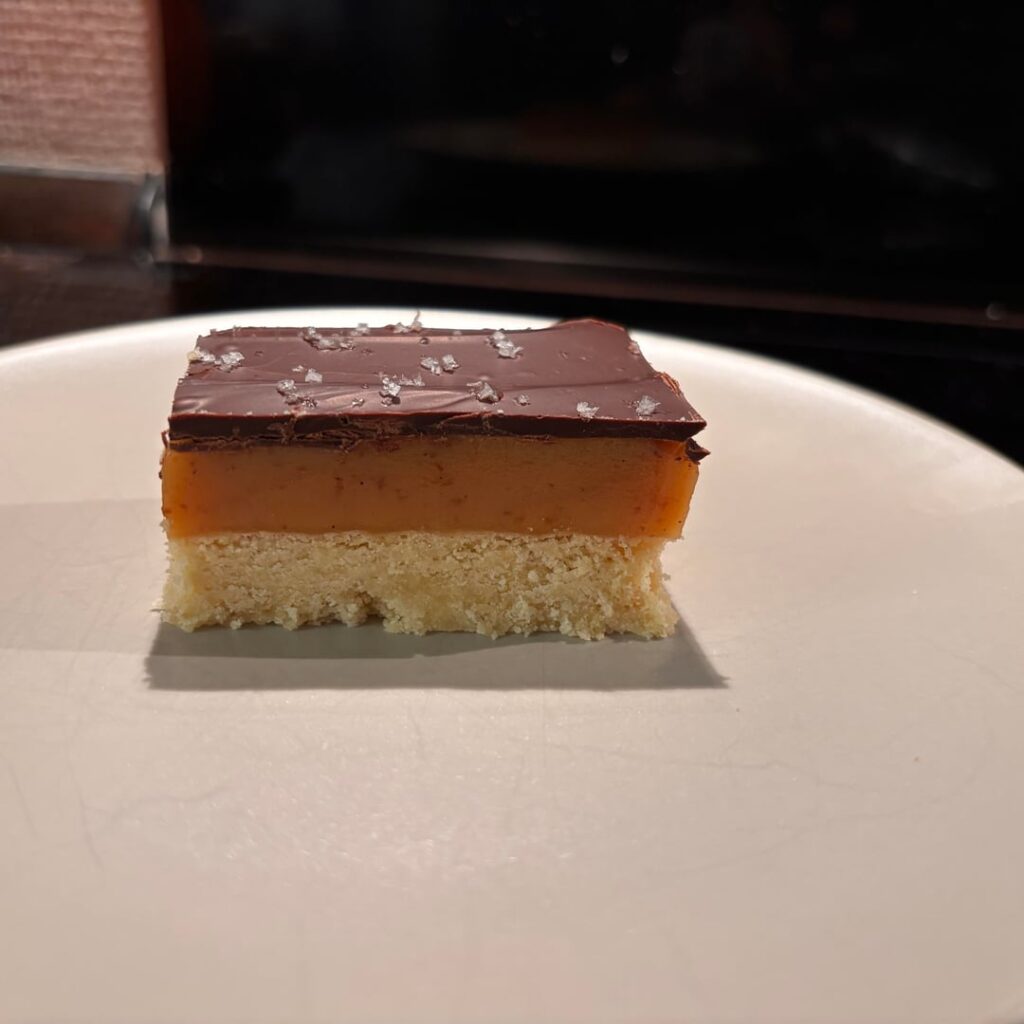 I made Millionaires Shortbread for the first time and it turned out so amazing I made Millionaires Shortbread for the first time and it turned out so amazing