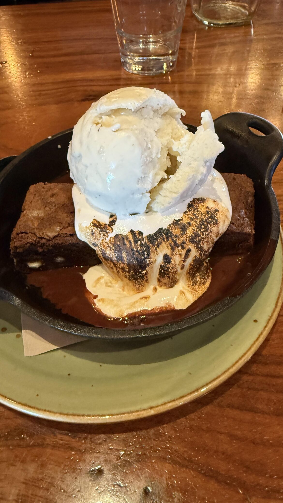 S'more brownie sundae from Lazy Dog took me by surprise