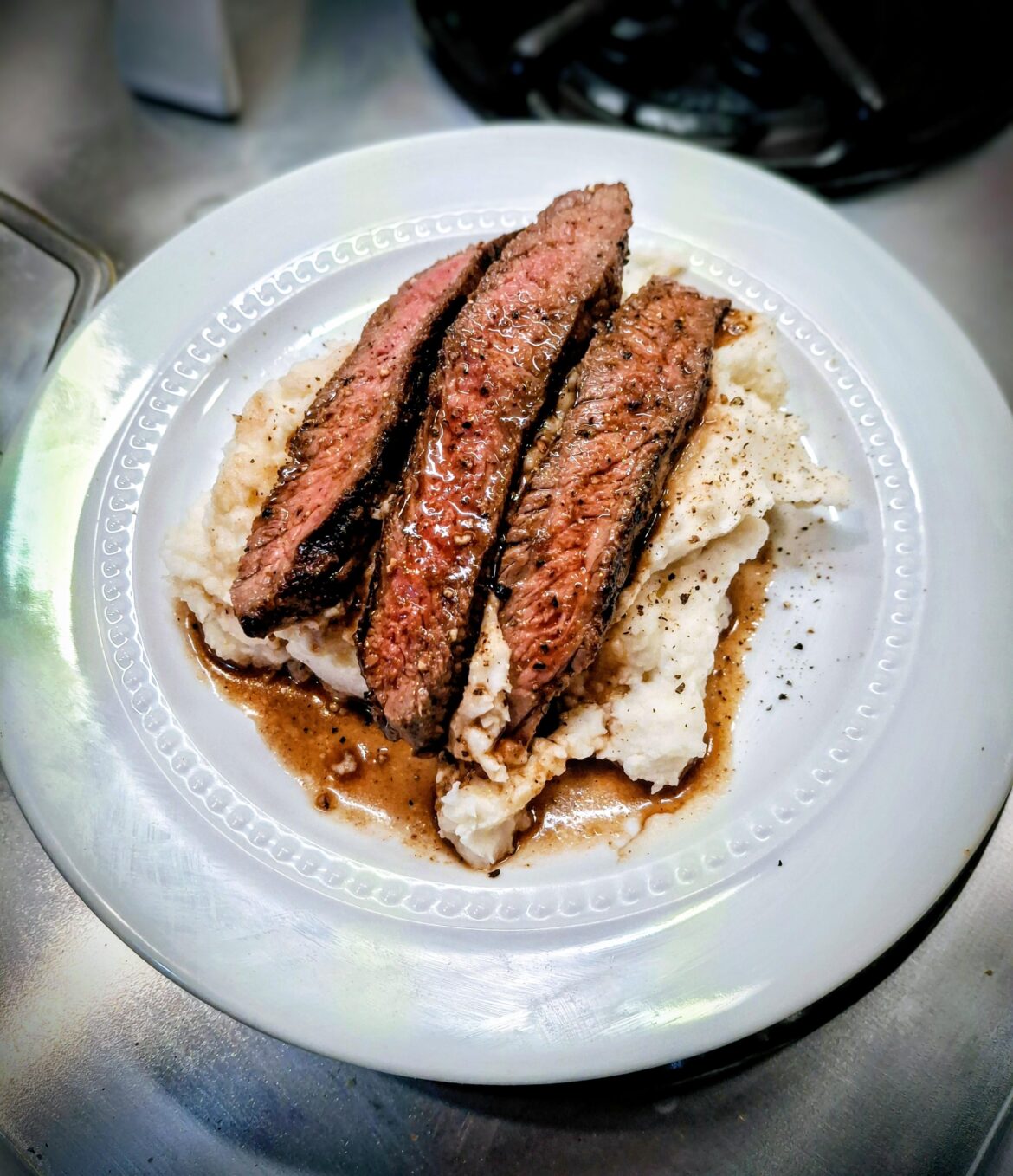 **[OC]** Steak w/ Mashed Potatoes & Au Jus