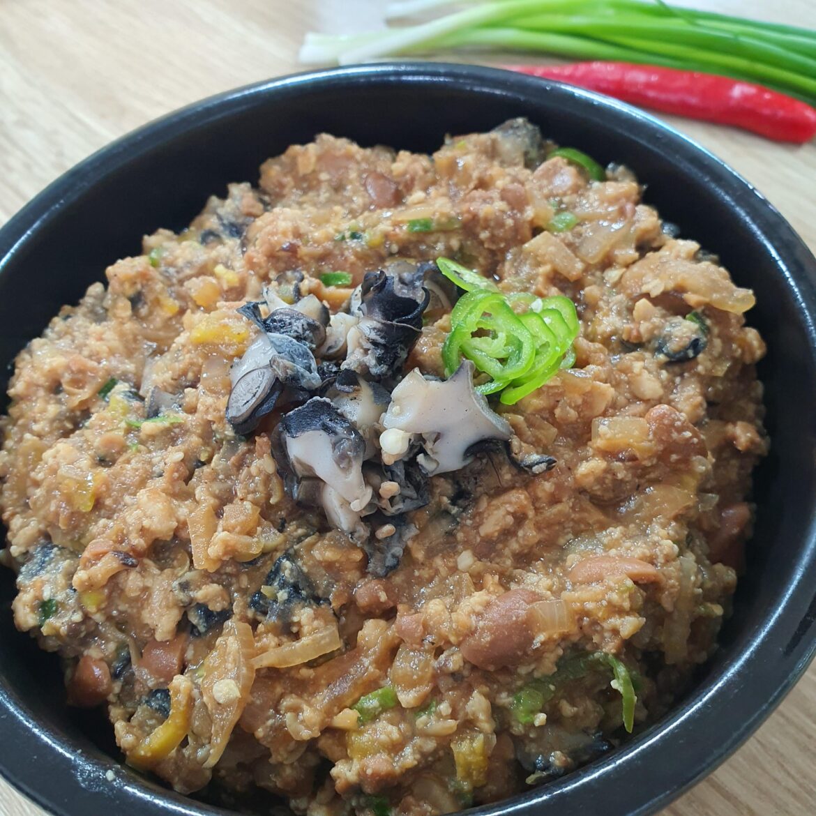 Soybean Paste Stew with Freshwater Snails