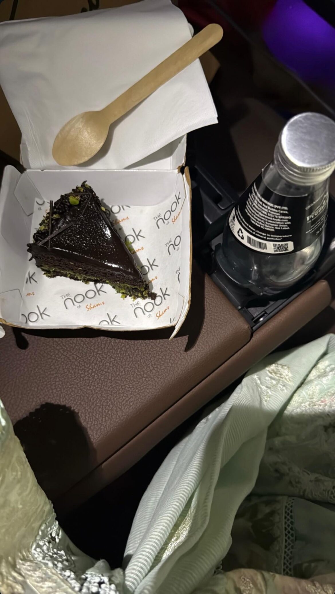 The Most Decedent Chocolate Cake— been thinking about this all day.