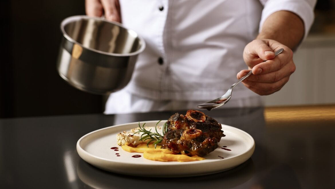 We Asked 6 Private Chefs What They Make For Their Celebrity Clients