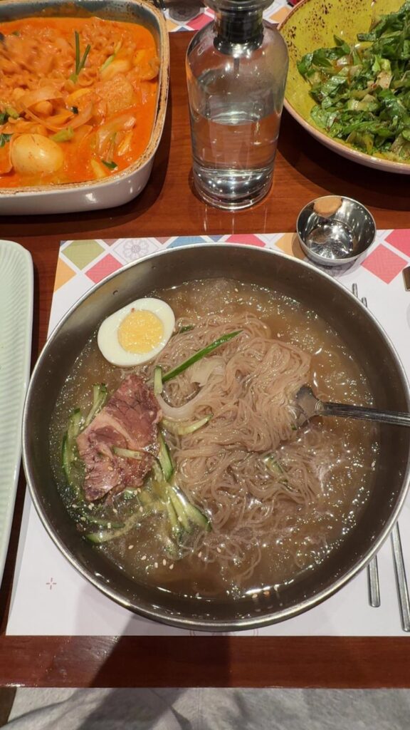 Korean cold noodle soup calories