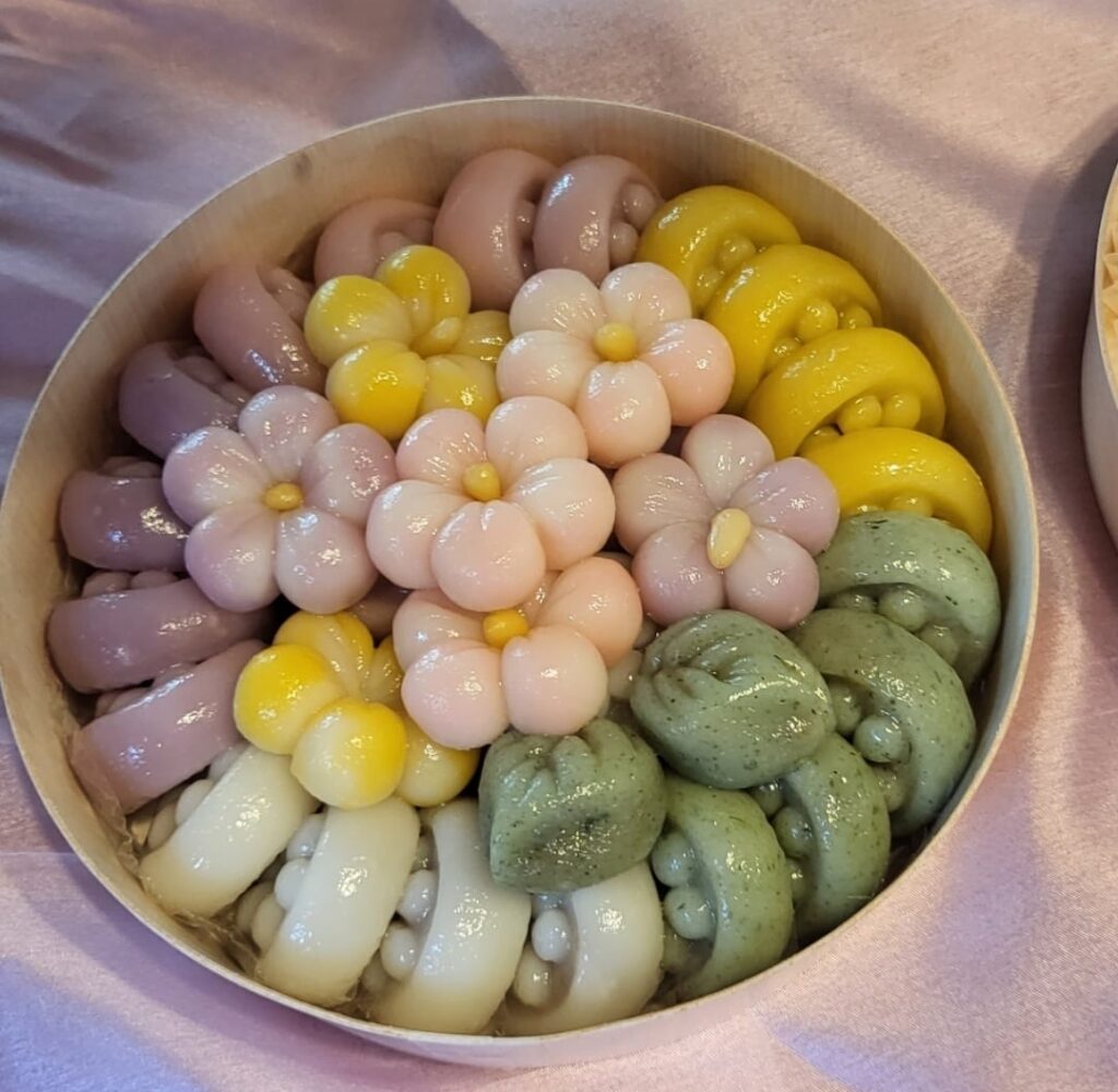 Got these Korean rice cakes as a gift 😖🍡