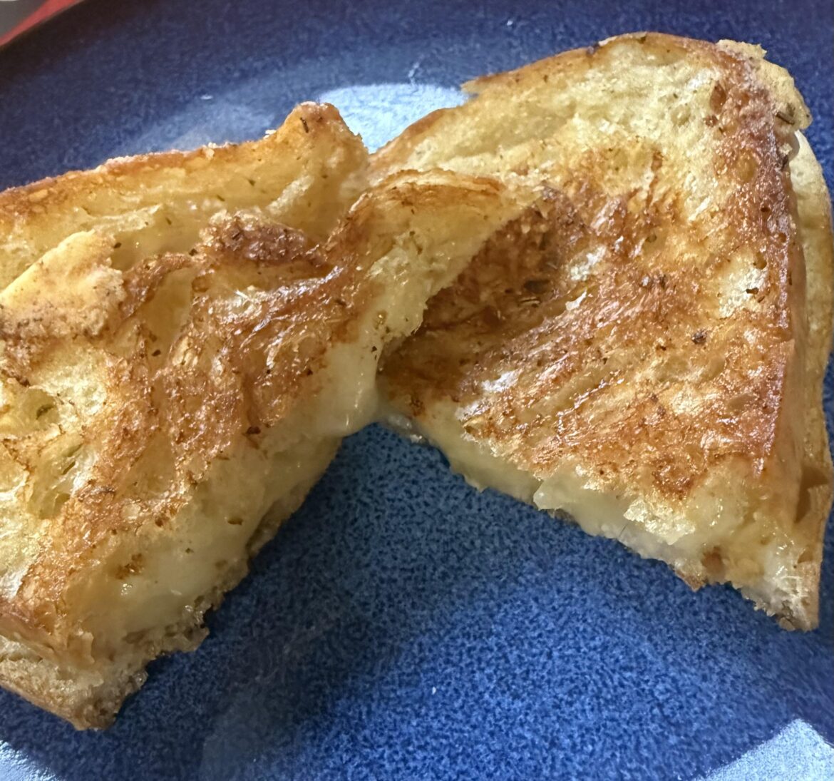 Sourdough + Gruyere 💯