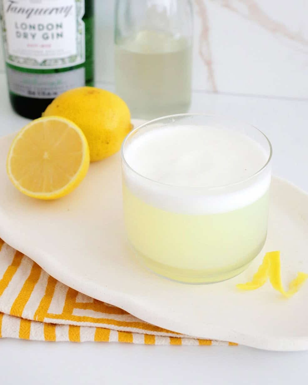 gin fizz mardi gras drinks