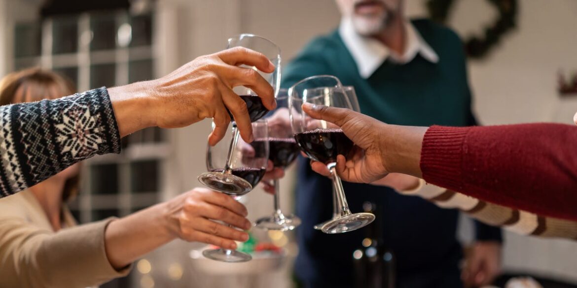 Best Wines For Thanksgiving, According To Sommeliers