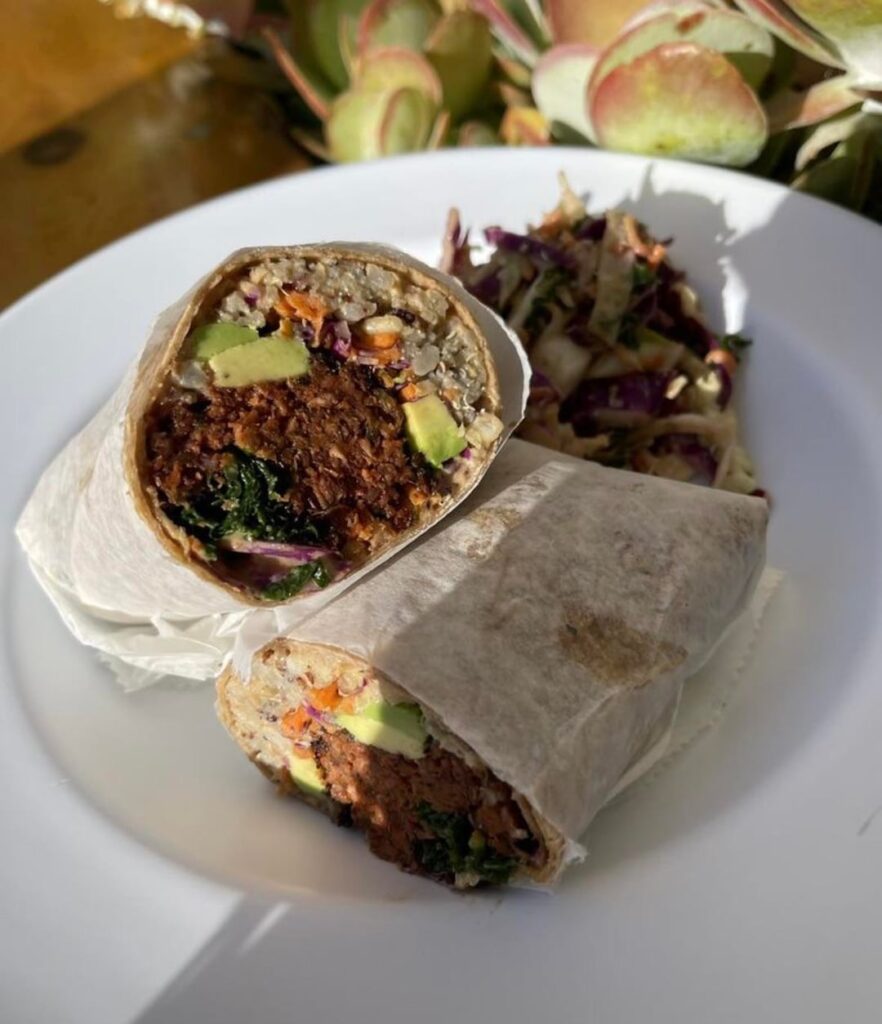 calories in veg wrap? 700?