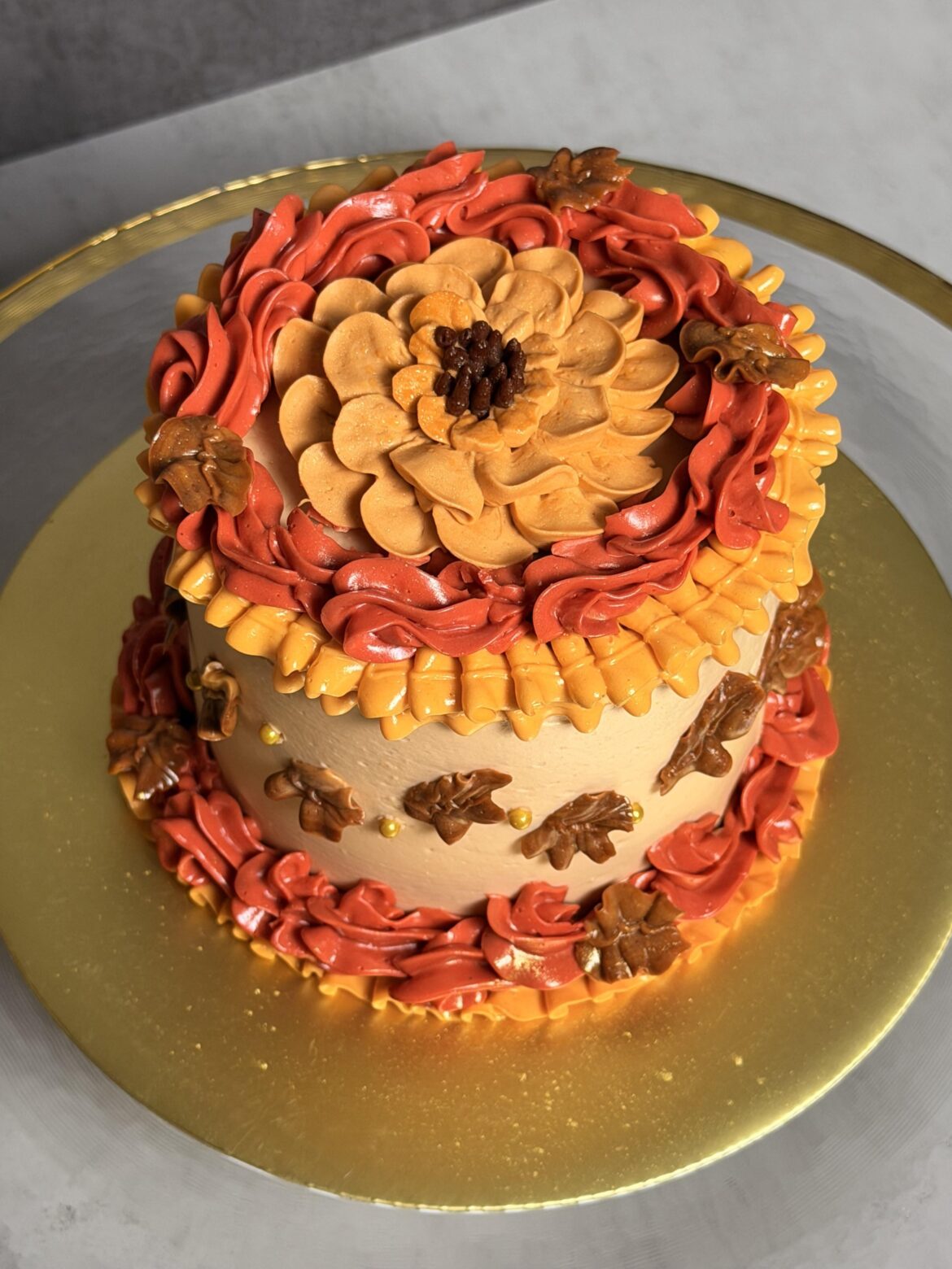 one tiny Thanksgiving cake 🍁