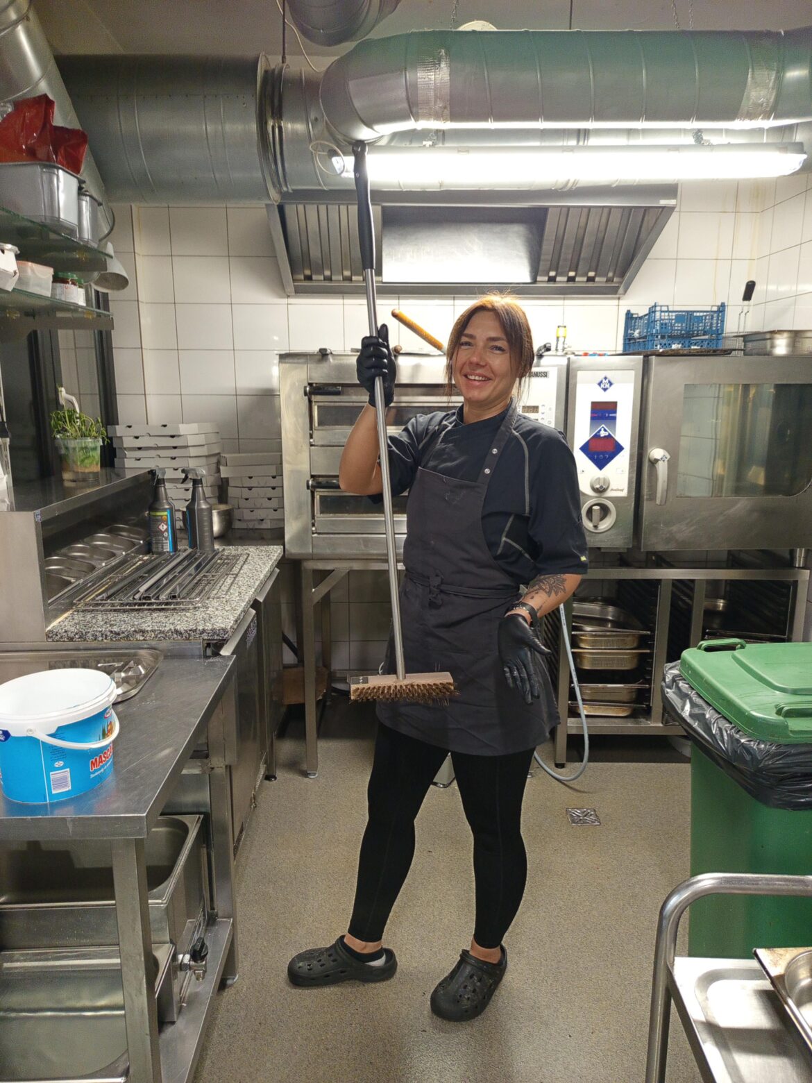 There's my broom unpacked.