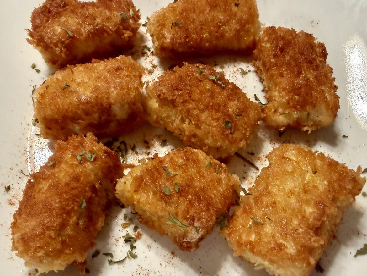 [homemade] crunchy cod nuggets.