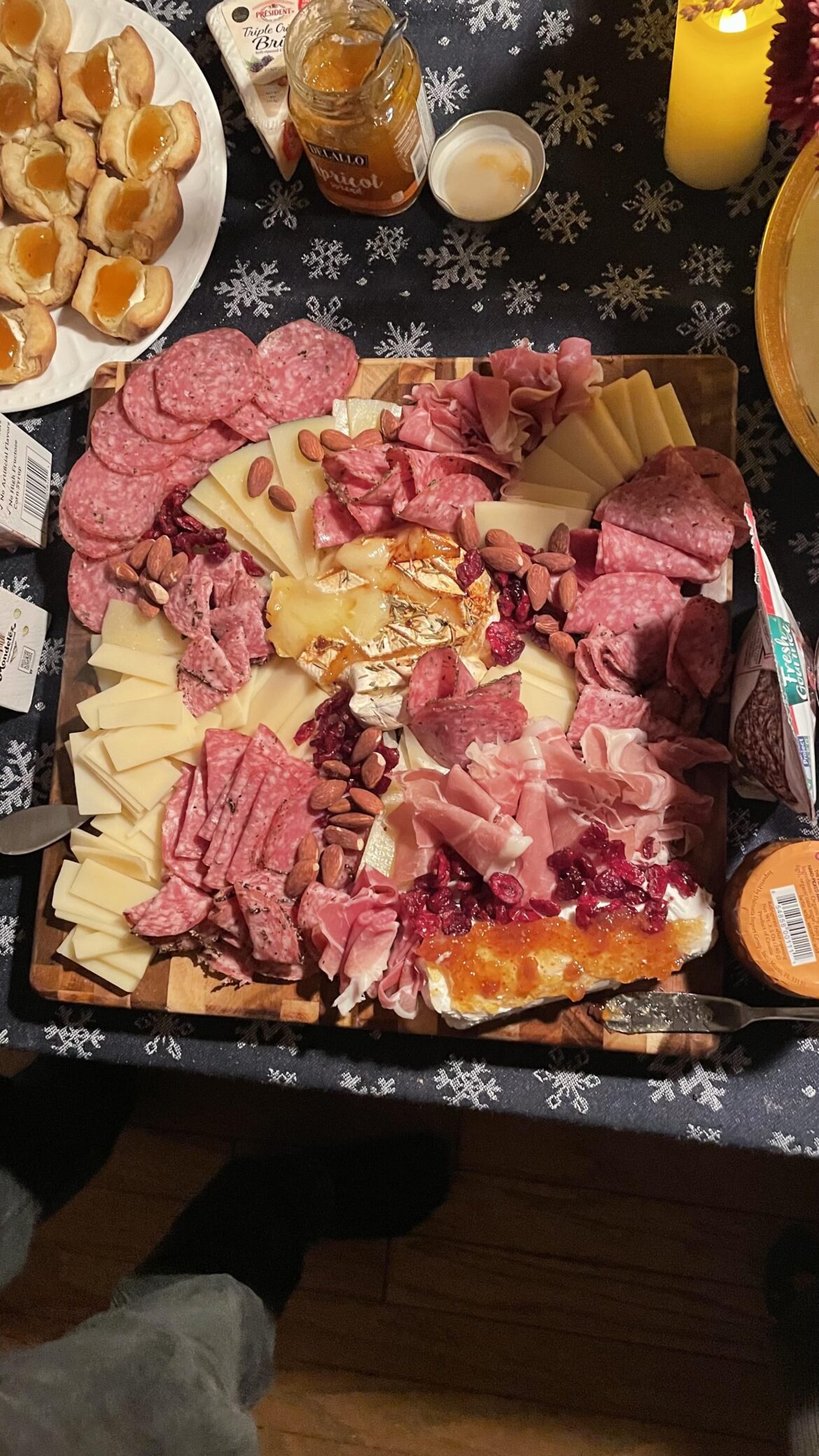 Friendsgiving board yay