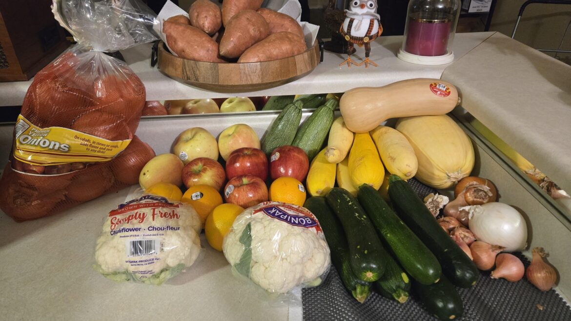 $54 worth of fruit and veggies (4lb carrots included in price but not pic) $54 worth of fruit and veggies (4lb carrots included in price but not pic)