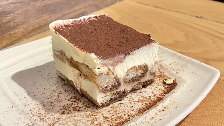 Serving of Olive Garden tiramisu on square white plate