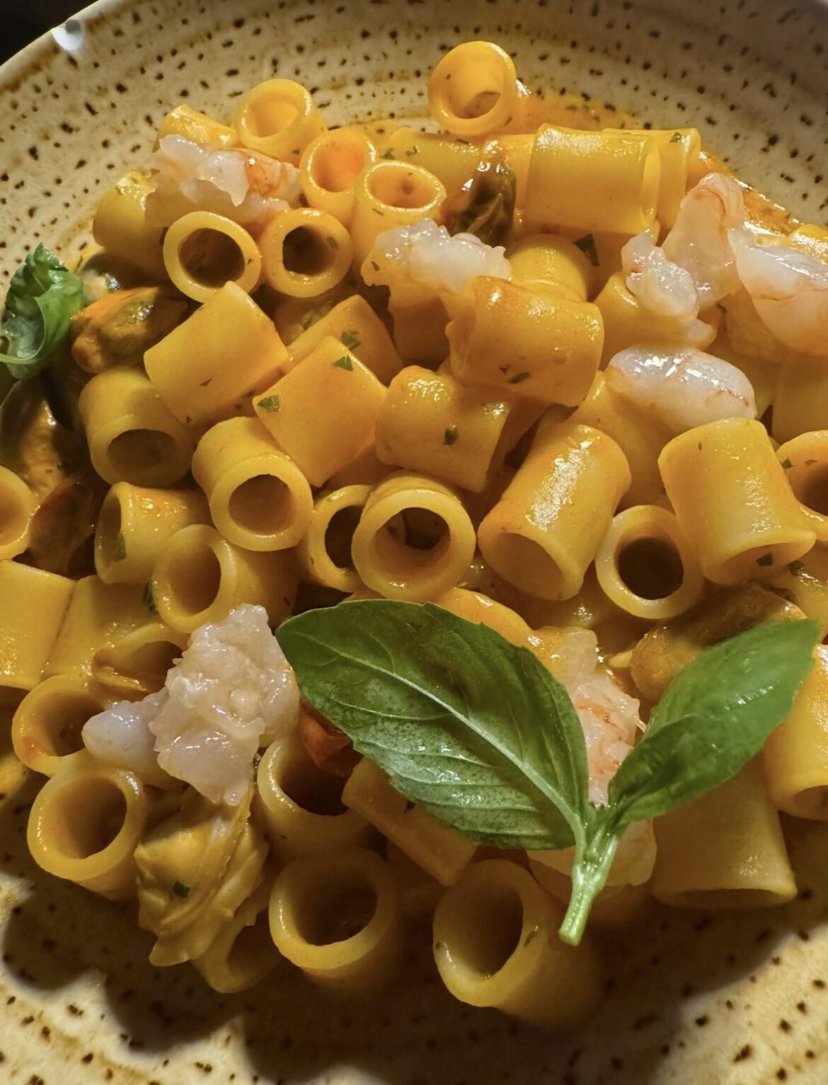 Tubettone pasta with seafood