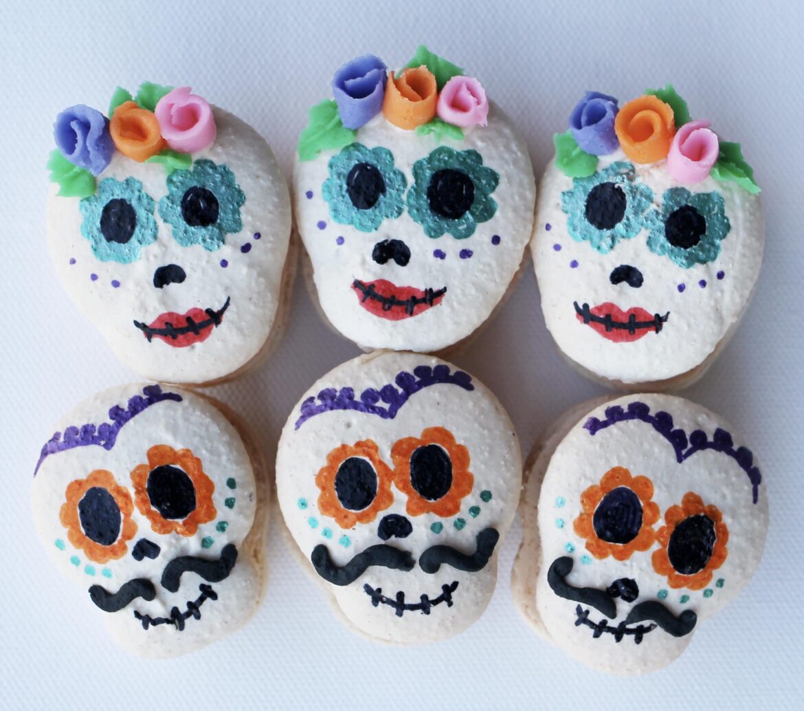 Dia de los Muertos macarons