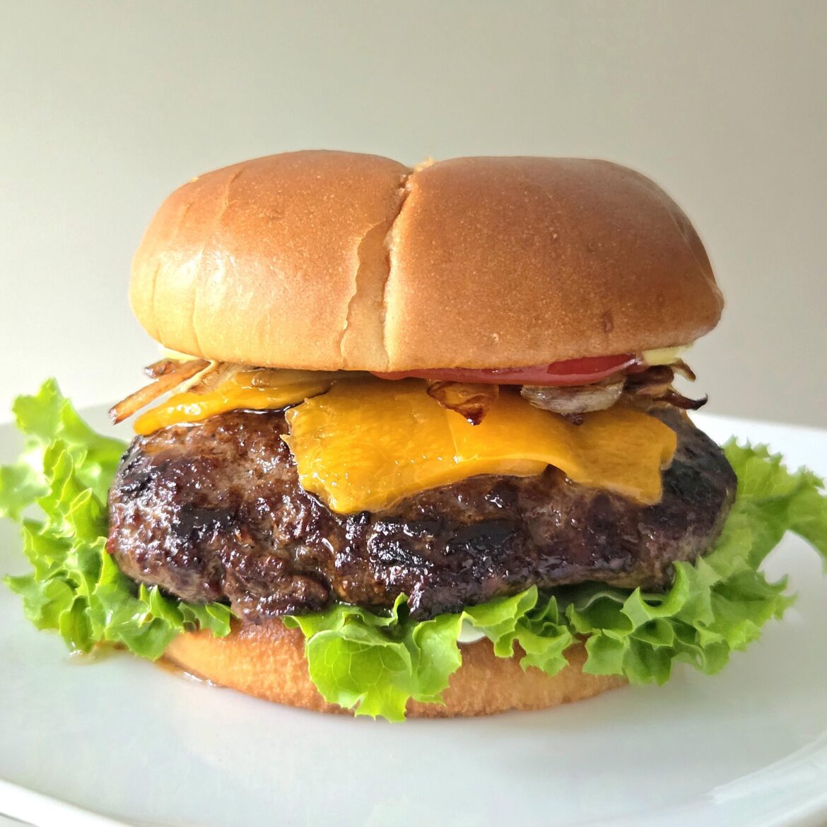 A Simple but Seriously Delicious Homemade Burger A Simple but Seriously Delicious Homemade Burger