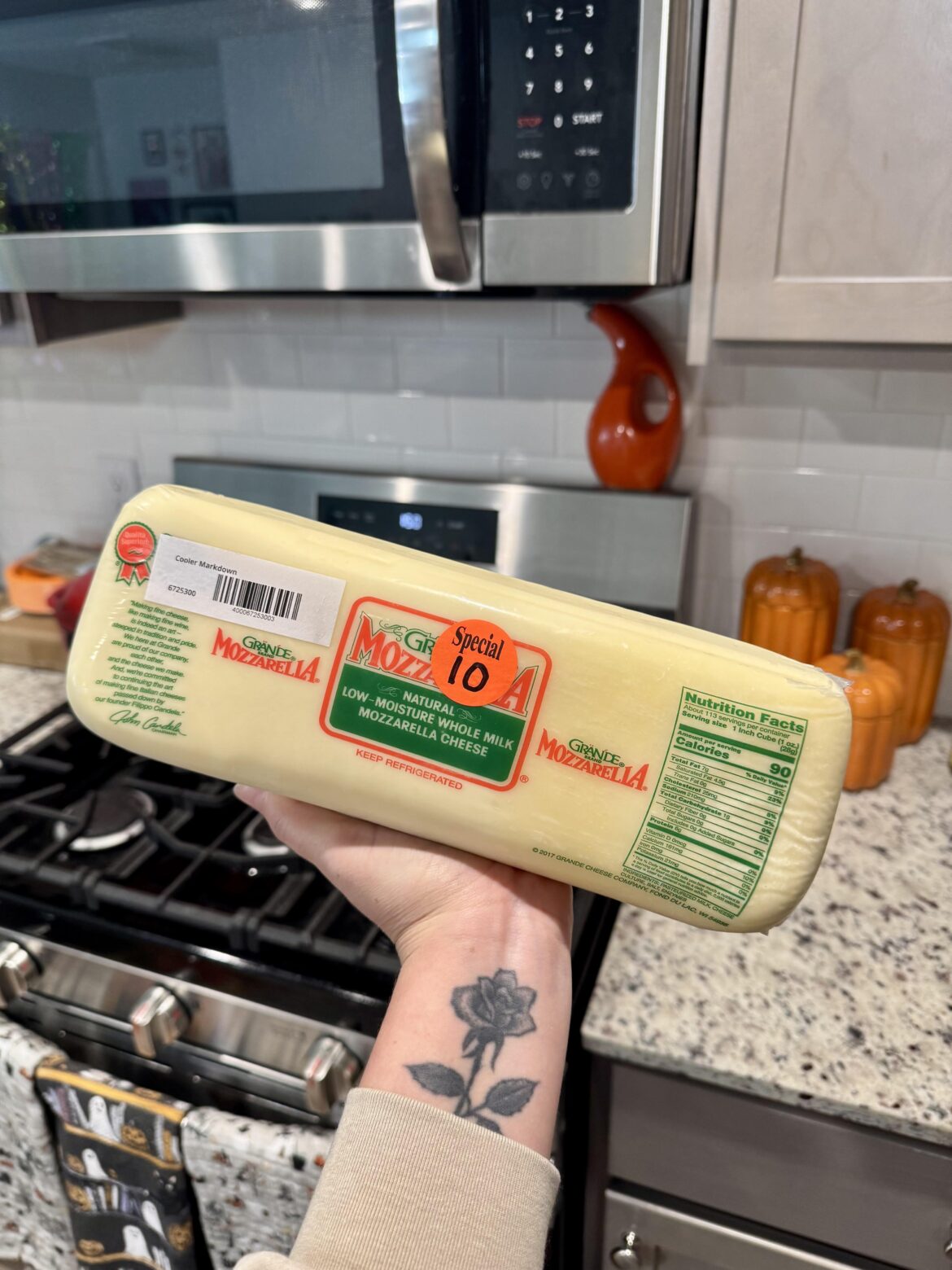 What would you make if you were gifted 20 pounds of mozzarella?