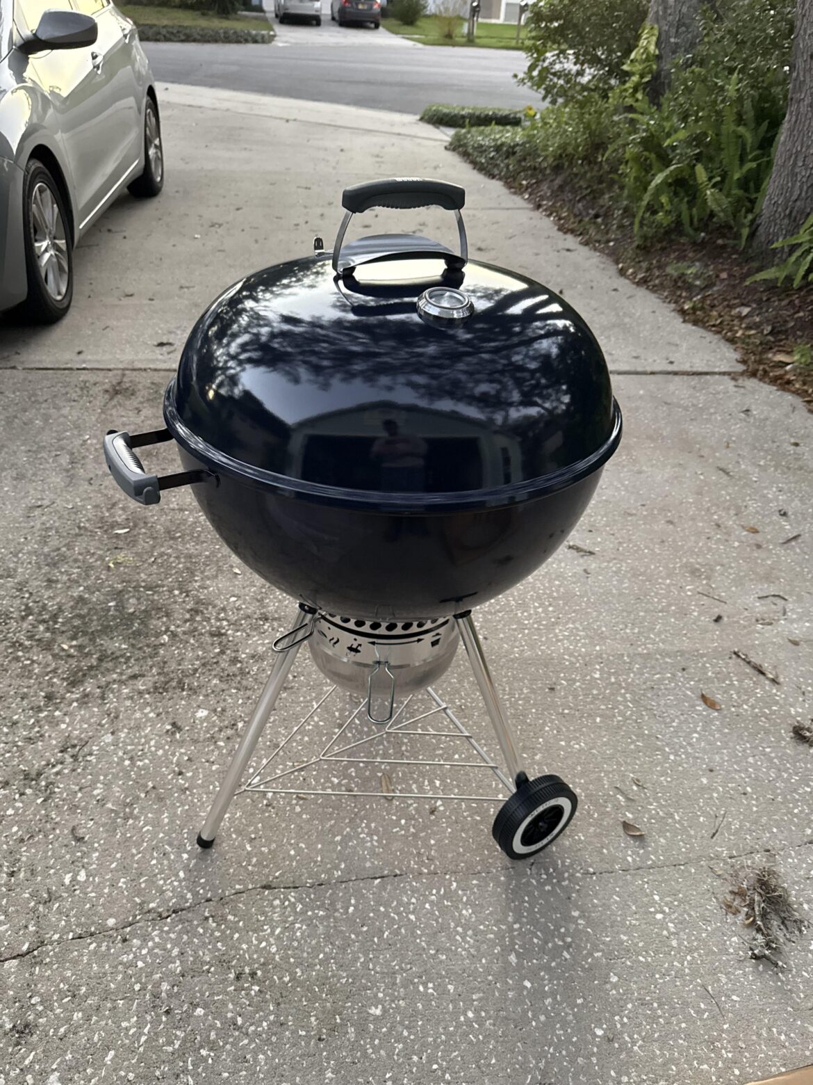 Bought my first house, bought my first Weber. Let’s go!