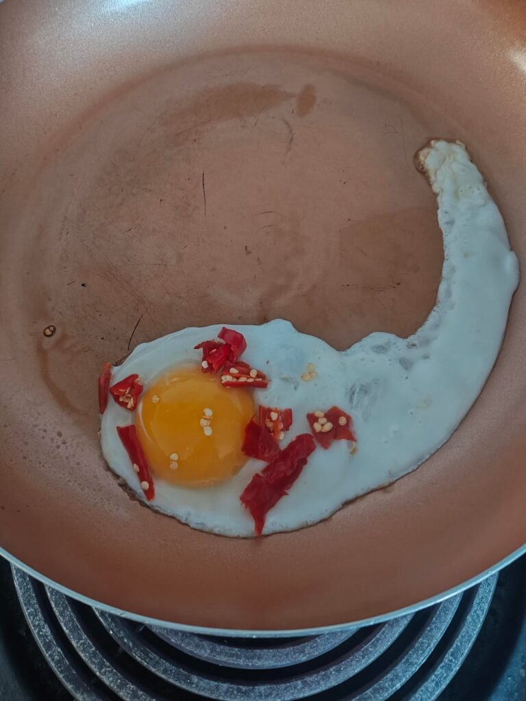 Every egg deserves peppers!