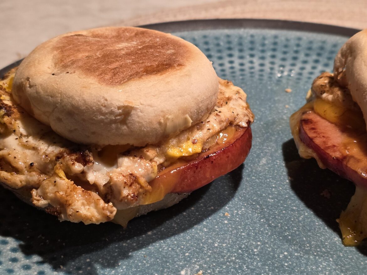 Hamsteak sandwich muffins