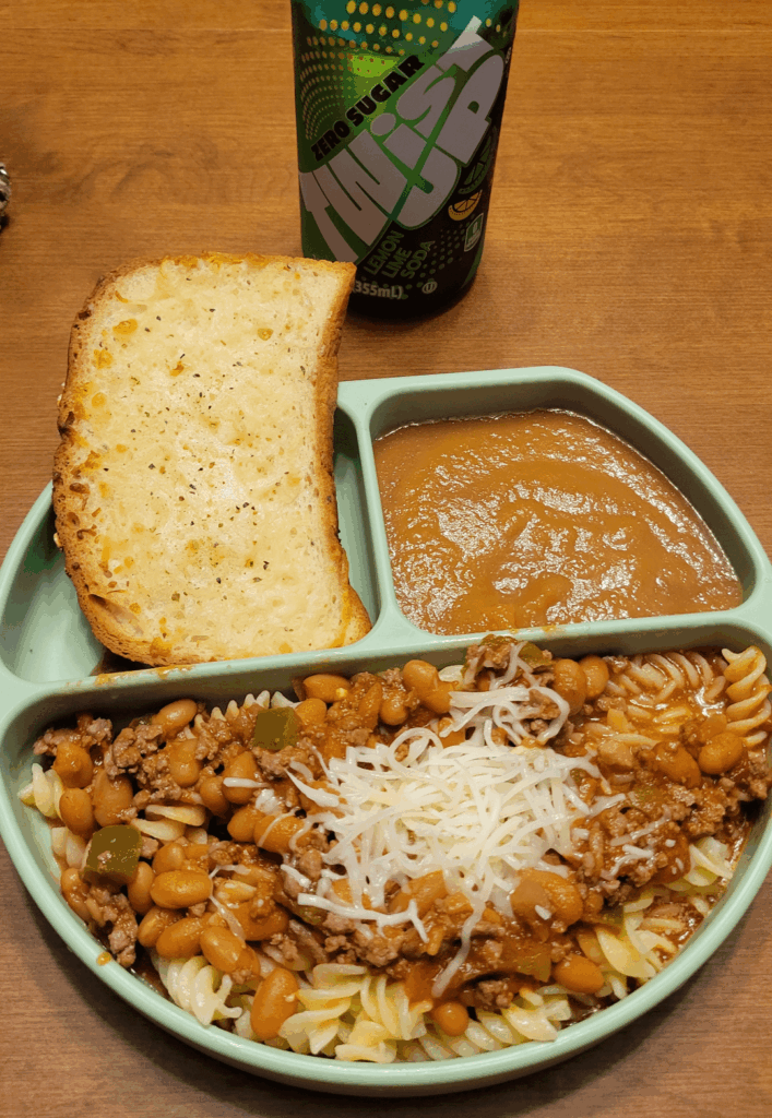 Simple, filling, goulash with beans – I call this “chili mac.” Simple, filling, goulash with beans - I call this "chili mac."