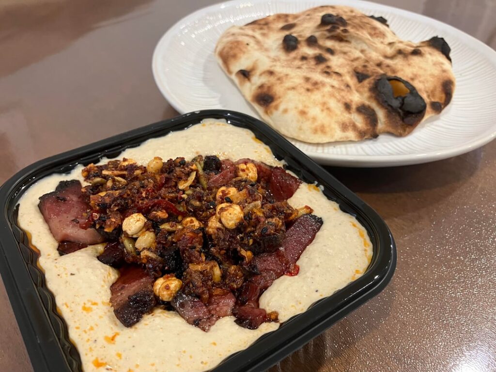 III Mas Bakery & Deli, Glendale