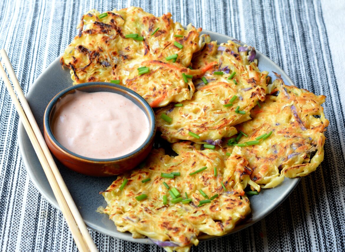 Snack time: savory Japanese Cabbage Pancakes (Okonomiyaki). 245 cal / 18.4 g protein for 4 on plate