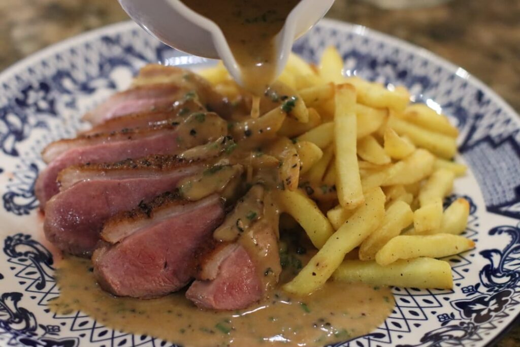 Duck & fries with pepper sauce [homemade]