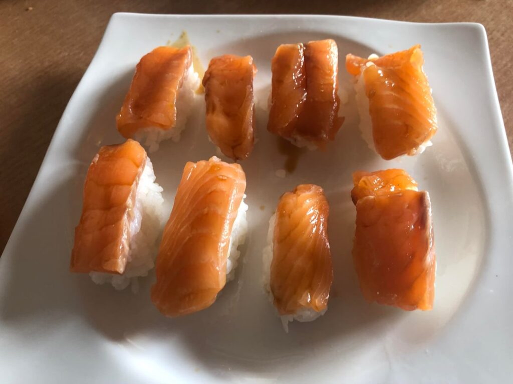 First try at making sushi (nigiris), didn't go really well