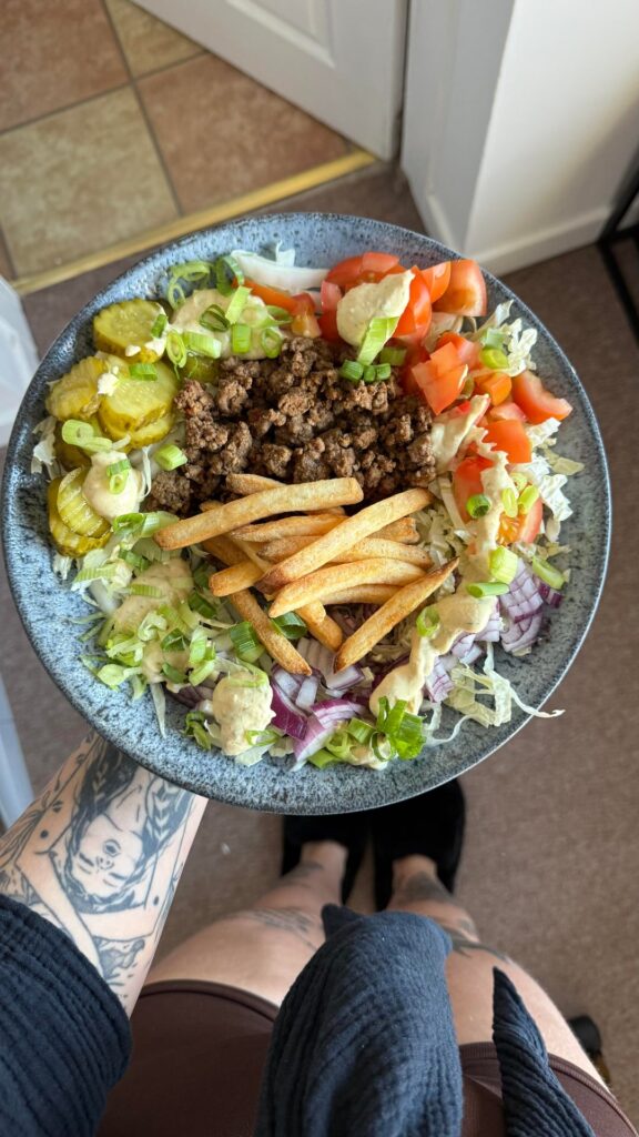 Burger bowl for 306kcal