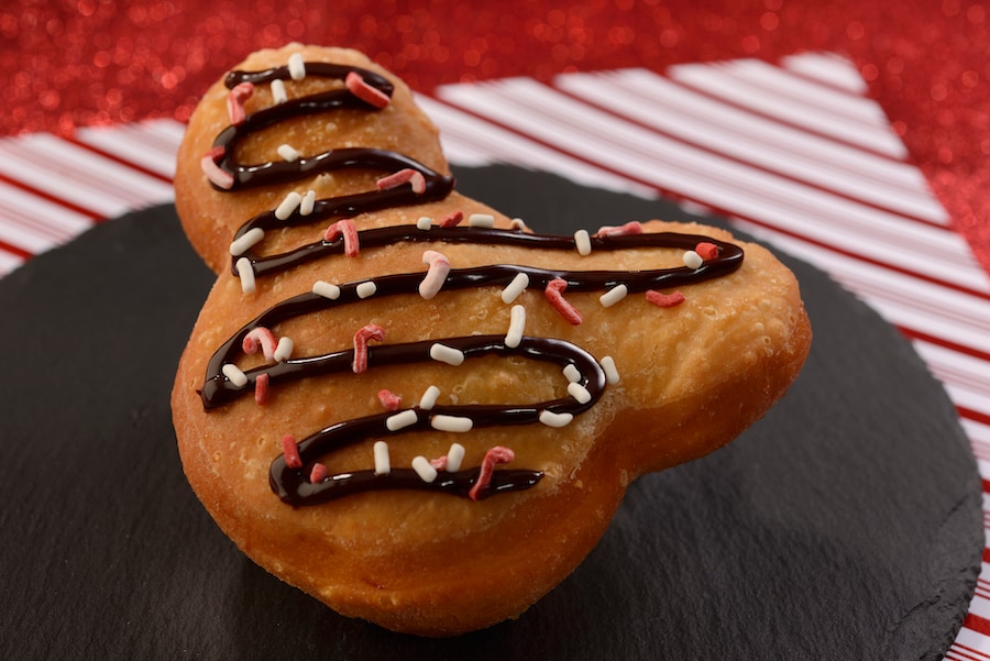 Peppermint Mickey Beignet