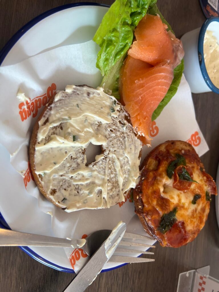 how many calories in these two bagel halves?