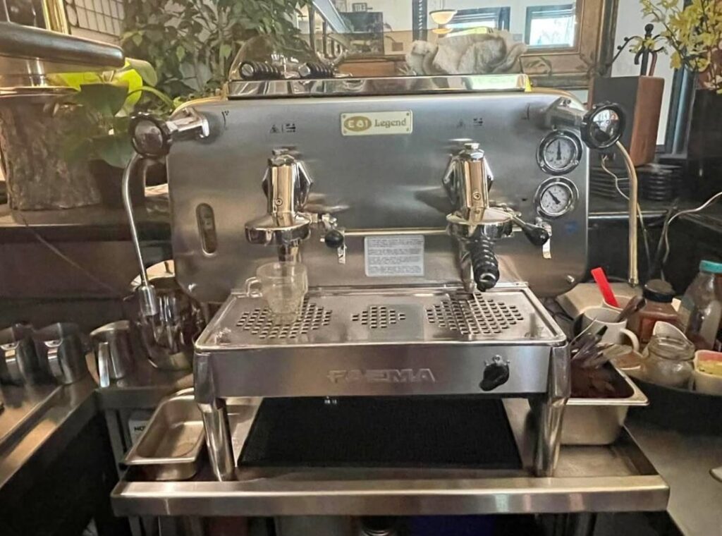 thoughts on a commercial faema machine? [$7,000]