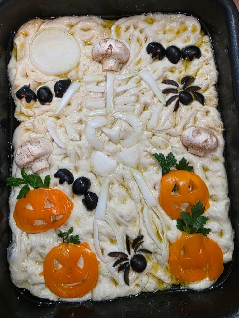 Spooky focaccia because it's still Halloween in my heart