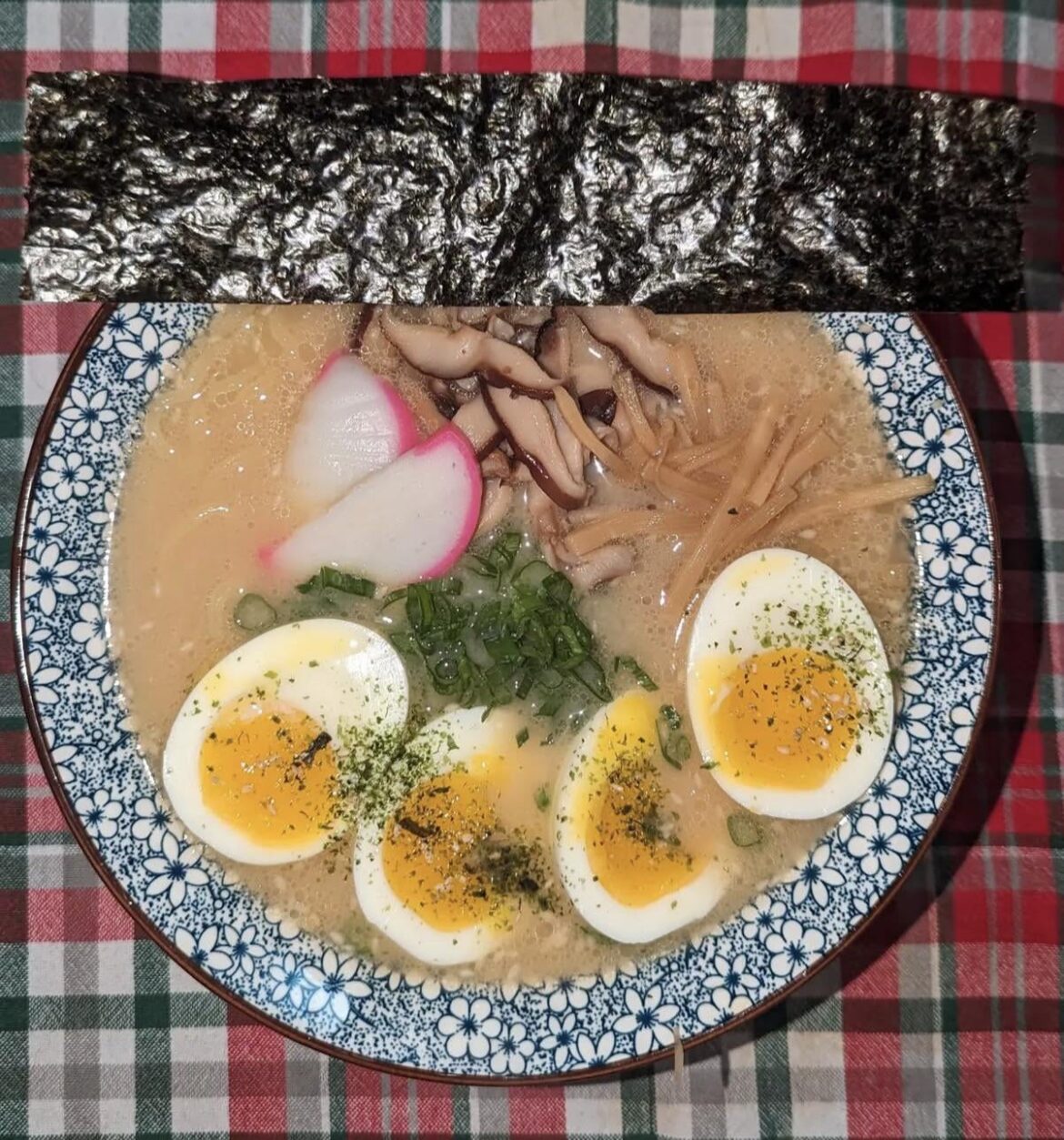 Tonkotsu with mushrooms