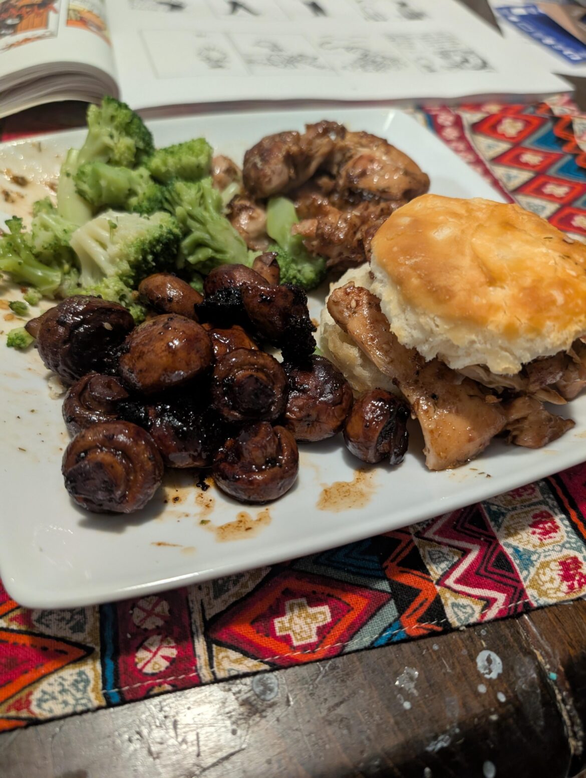 Chicken biscuit, broccoli and mushrooms