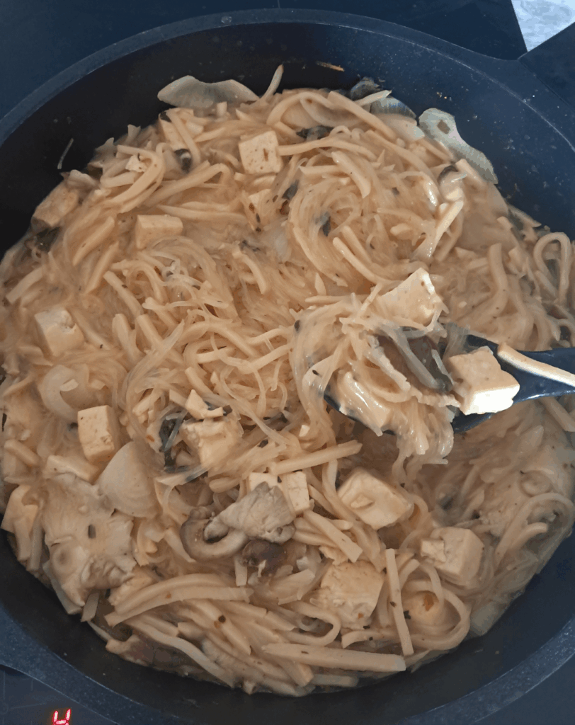 Bamboo shoot noodle soup! (870 cals) Bamboo shoot noodle soup! (870 cals)