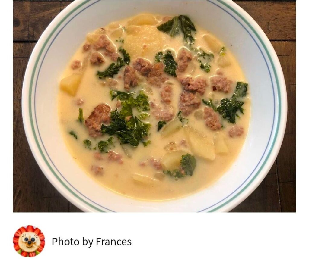 Zuppa Toscana - an Olive Garden fav!