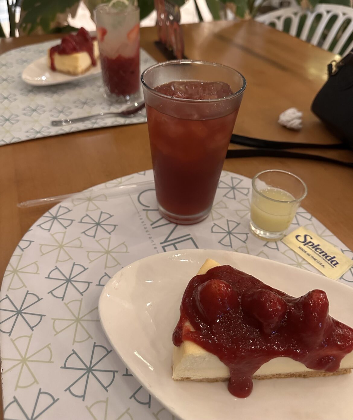 Do you prefer classic cheesecake or another flavor? I think my favorite is dulce de leche.