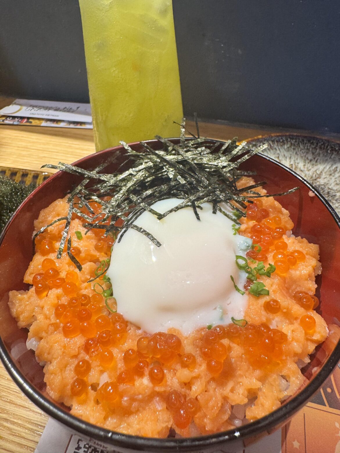 Had this salmon rice bowl today and it was so satisfying 🍚