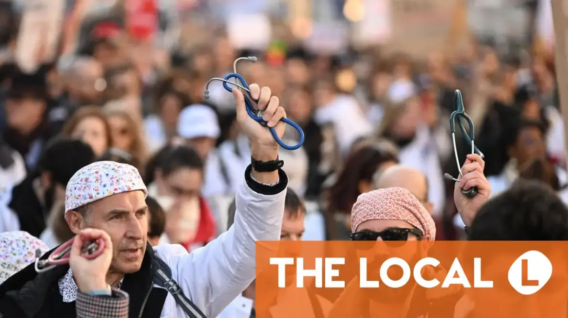 French doctors' unions call for 'unprecedented' strike action in January