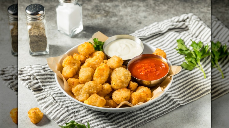 Homemade Deep Fried Wisconsin Cheese Curds with Dipping Sauce