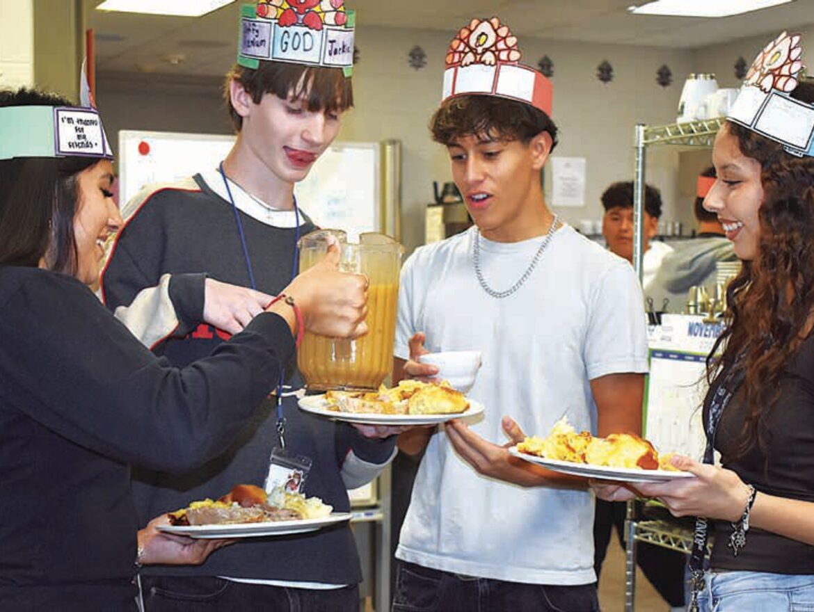 House of Blues staff treated to tasty Thanksgiving dinner
