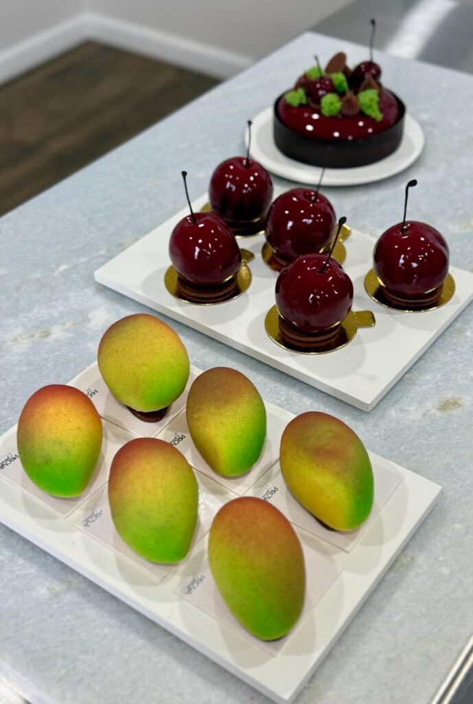 [Pro/chef] I took a mango and cherry entremet class