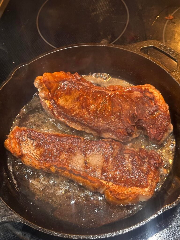 When you cook the steak perfectly with no thermometer needed 🤌🏽