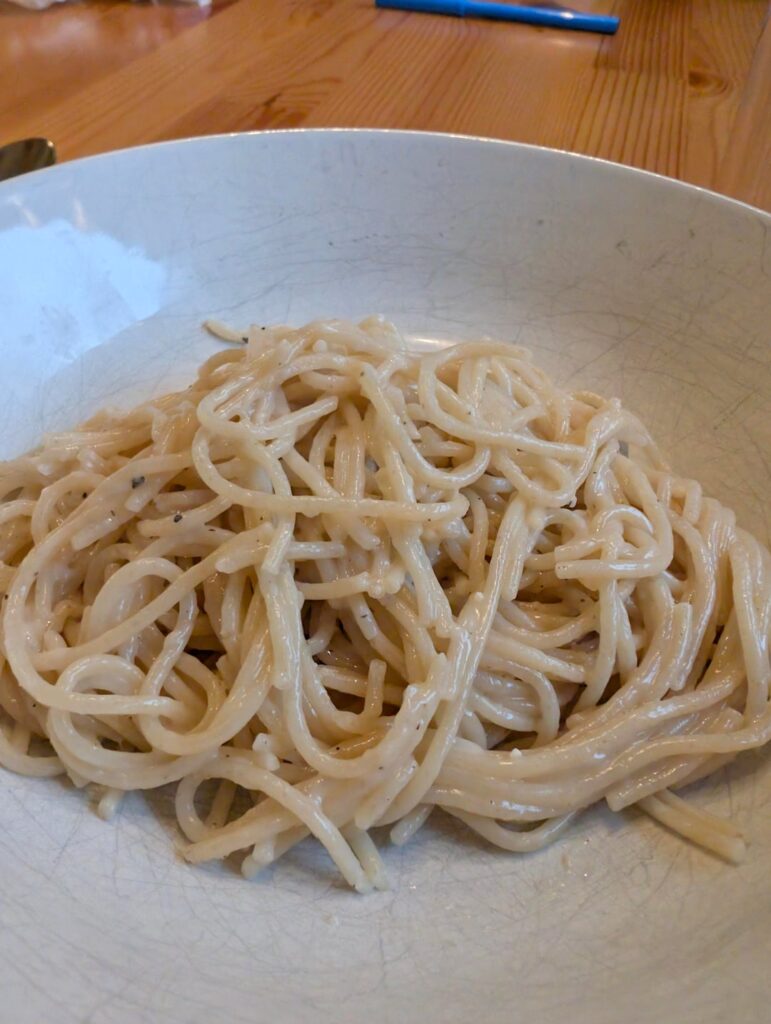 My first attempt at cacio e pepe 🥴