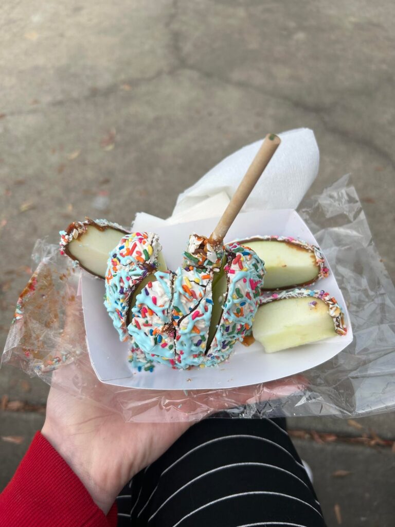 calories in this chocolate apple?